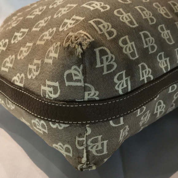 Dooney & Bourke - Picture 7 of 12